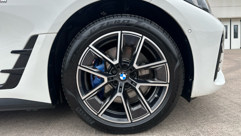 BMW i4 250kW eDrive40 M Sport 83.9kWh 5dr Auto Electric Hatchback